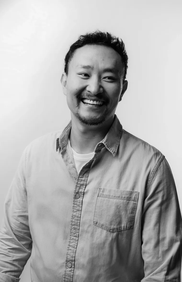 Cesar Matsumoto sorrindo